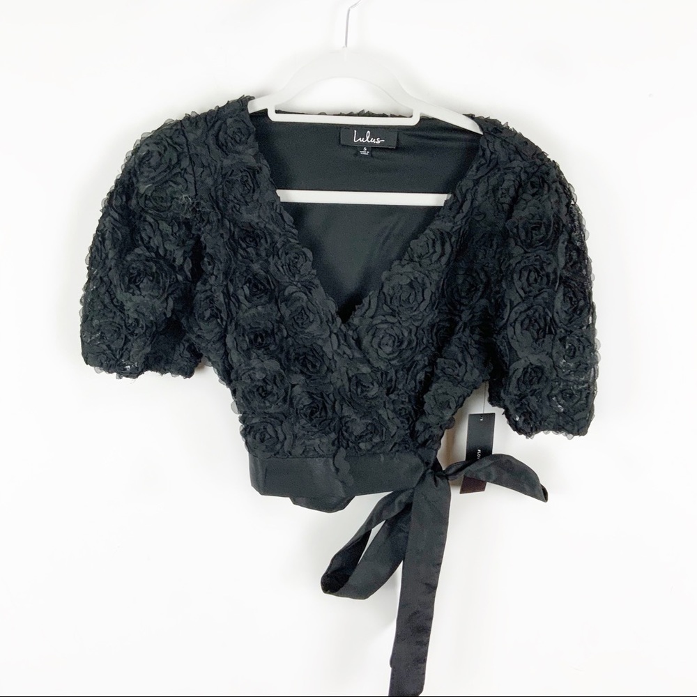 NWT Lulu’s Floral Crop Top w/ Tie Waist